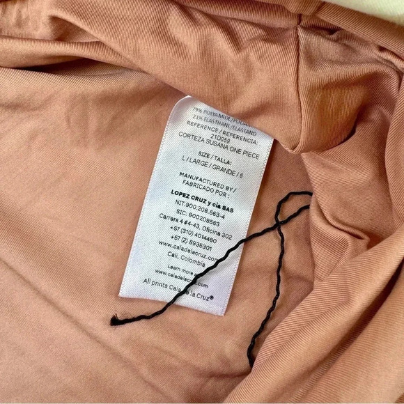 New Cala De La Cruz Susana One Piece Swimsuit Swim Cream Swirl Halter Large - Picture 8 of 16